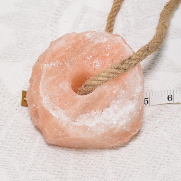 Essential Eighty Himalayan Pink Licking Salt Livestock Horses Deer Elk 3lb NEW - Picture 3 of 8